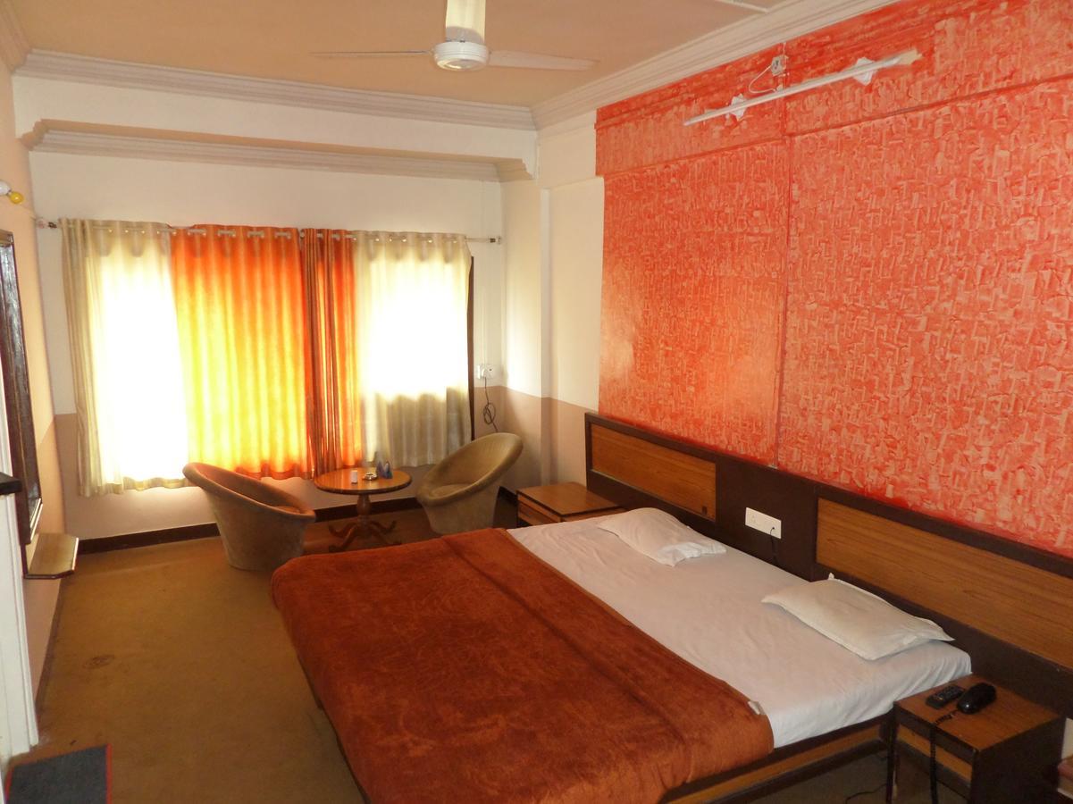 Hotel Ayodhya Nashik Eksteriør billede
