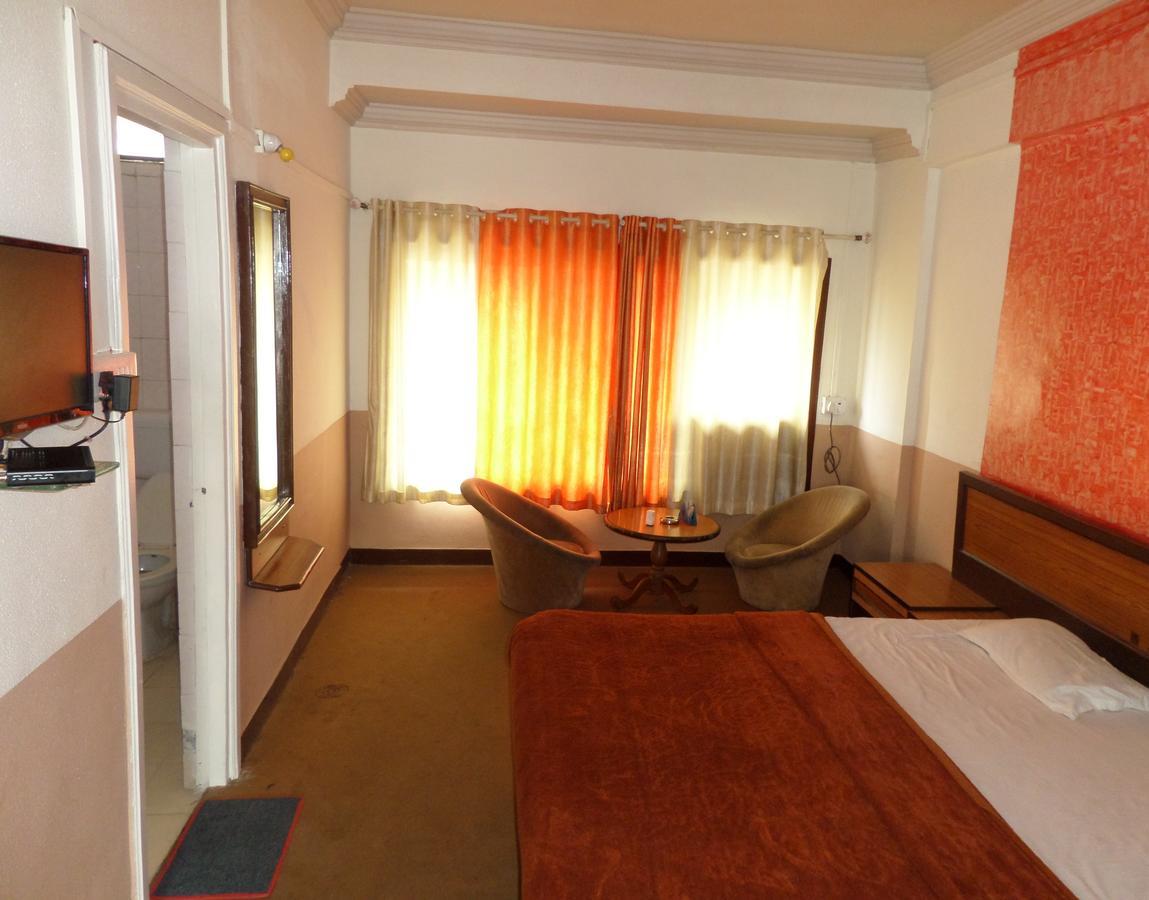 Hotel Ayodhya Nashik Eksteriør billede